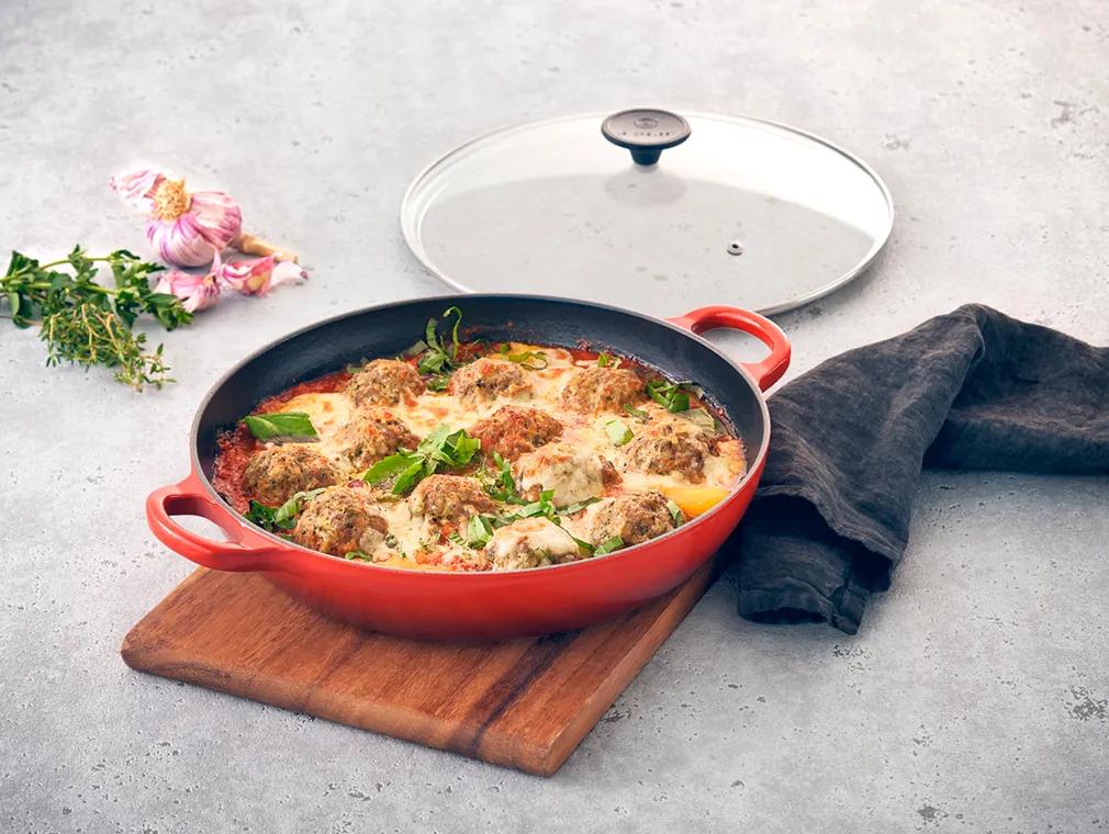 Saftige kjøttboller med ricotta i tomatsaus