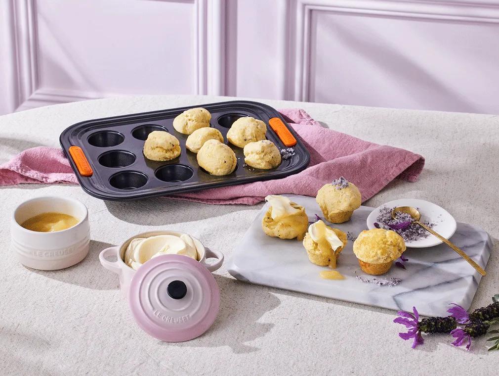 Miniscones med lavendel og sitron