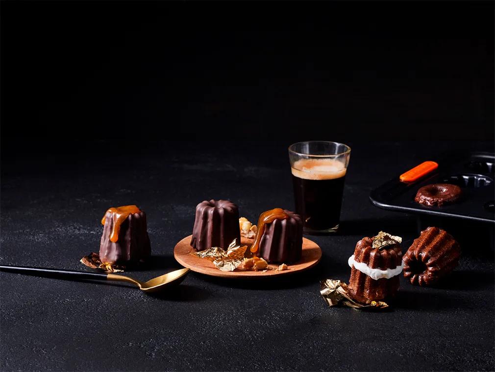 Påske-cannelé med sjokolade, karamell og peanøtt