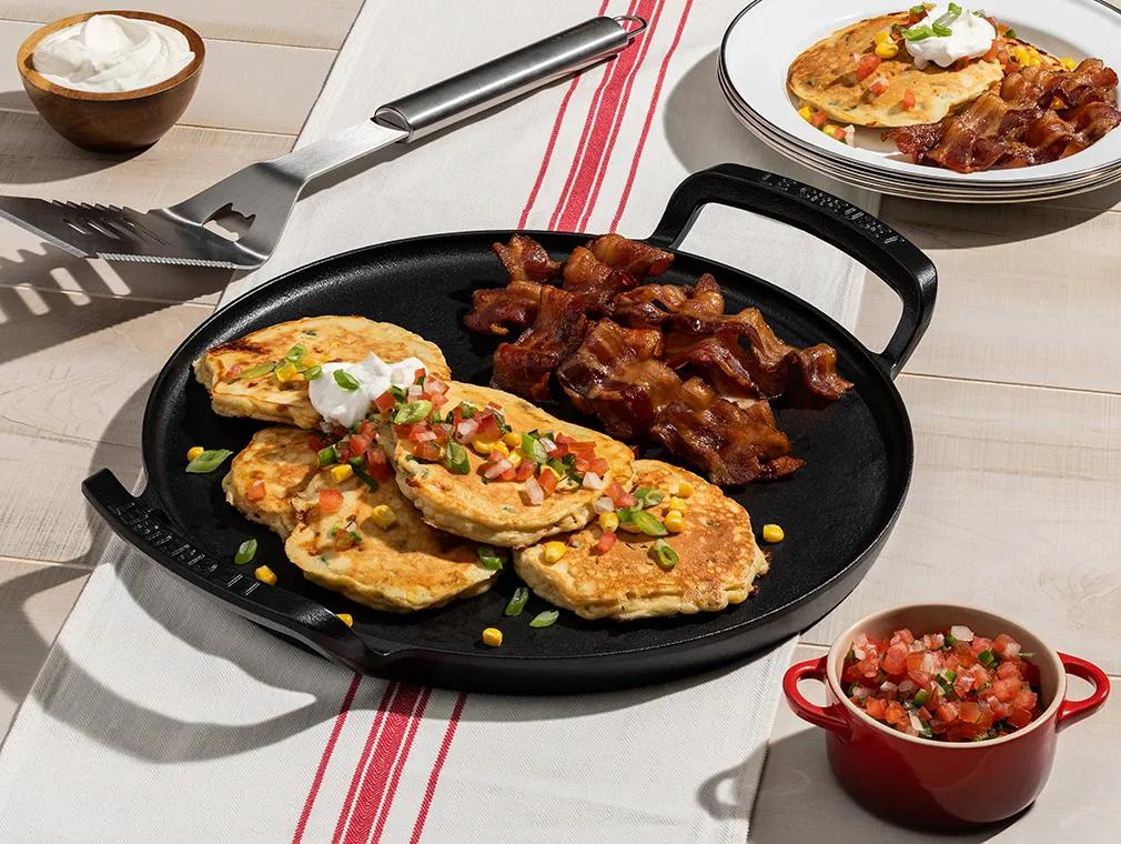 Maiskaker av cheddarost og jalapeno med bacon