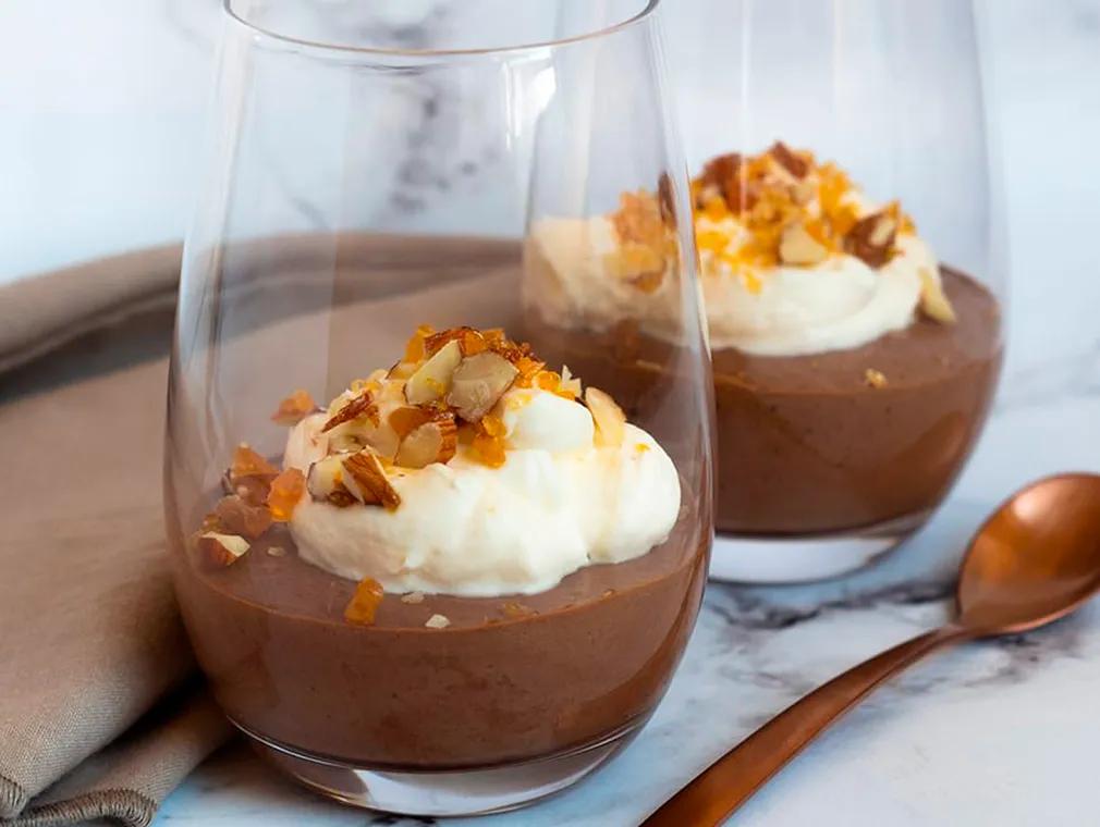 Sjokolademousse med mandelkrokan