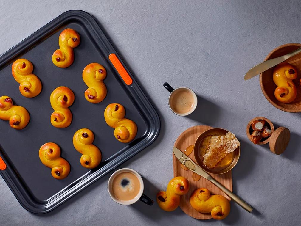 Luciaboller – svenske «lussekatter»