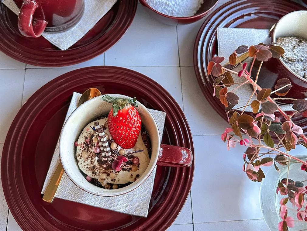 Glutenfri Mug Cake med valnøtter