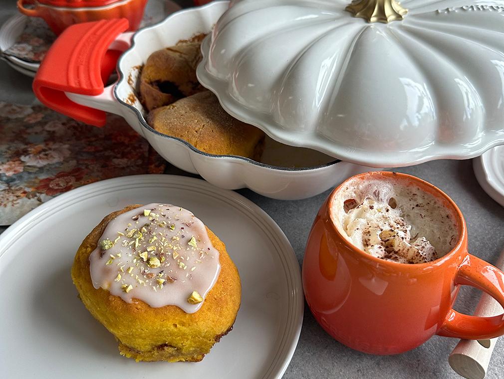 Glutenfrie pumpkin spice-gresskarboller