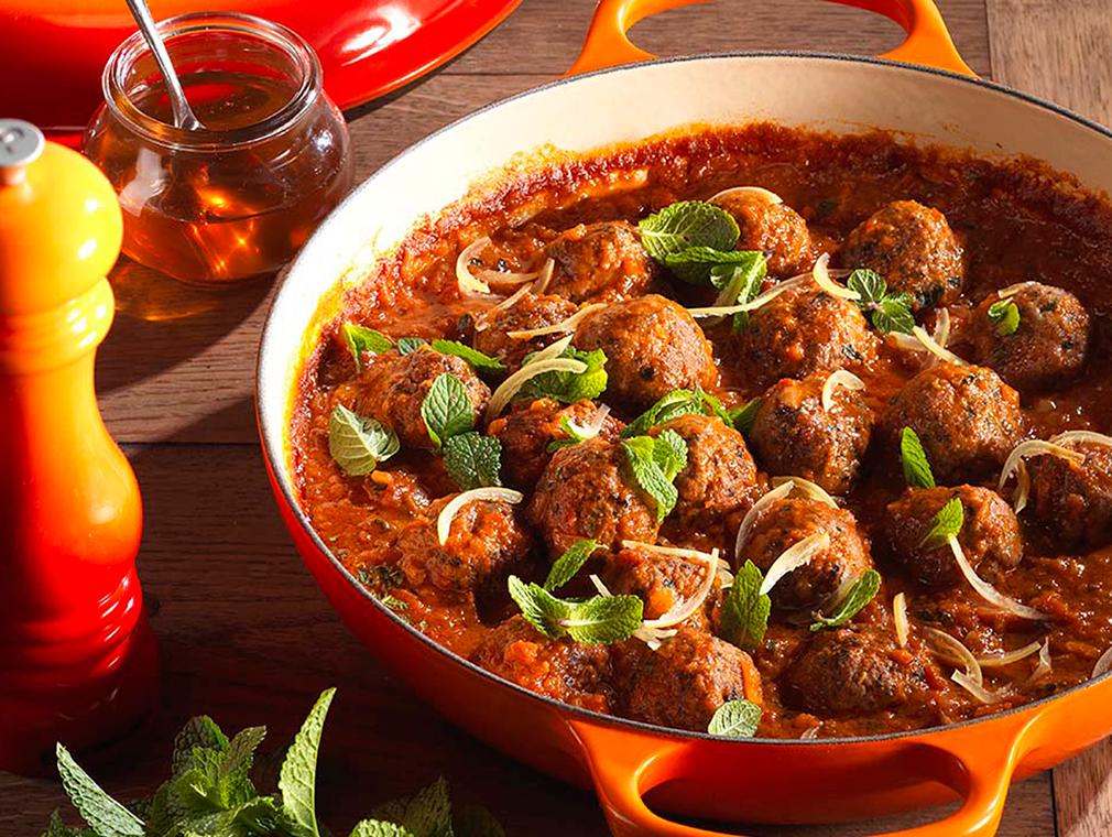 Kjøttboller av lam med mynte i chermoula tomatsaus