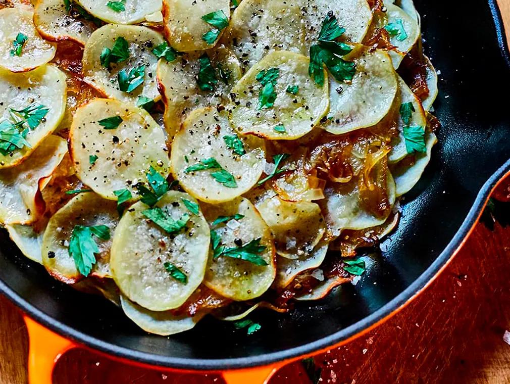 Pommes Lyonnaise